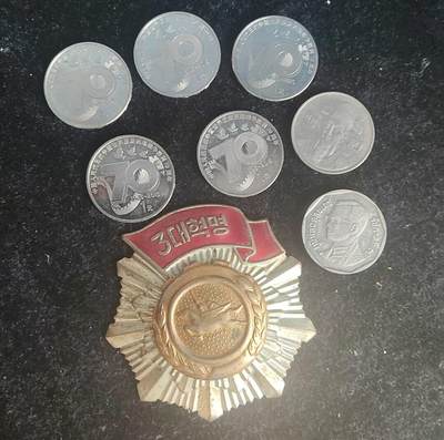 60年代朝鲜珐琅彩铜章 - 60年代朝鲜珐琅彩铜章