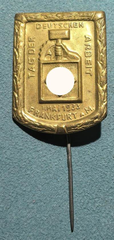 盛世勋华——号角文化勋章邮票专场拍卖第304期 - 德国（1939）1933年德意志劳动日纪念证章别针 少见