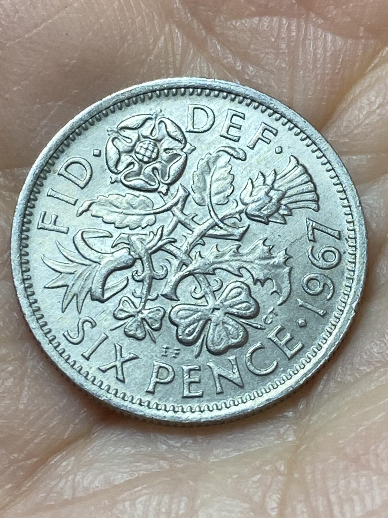 2026年第二十场(总第一百八十九场）外国好品散币场(免佣金) 英国🇬🇧1967年6便士(伊丽莎白二世青年桂冠第二版，普制币关门年)