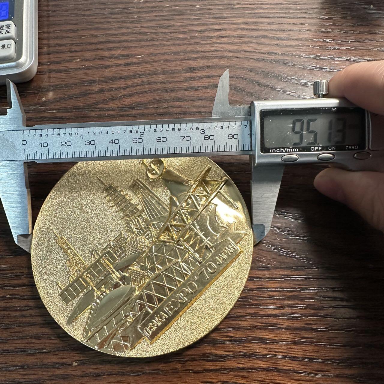 蒂克钱币 -第58场 日本企业章 徽章专场 日本 1970年 万国博览会 镀金章 95mm 直径 84g