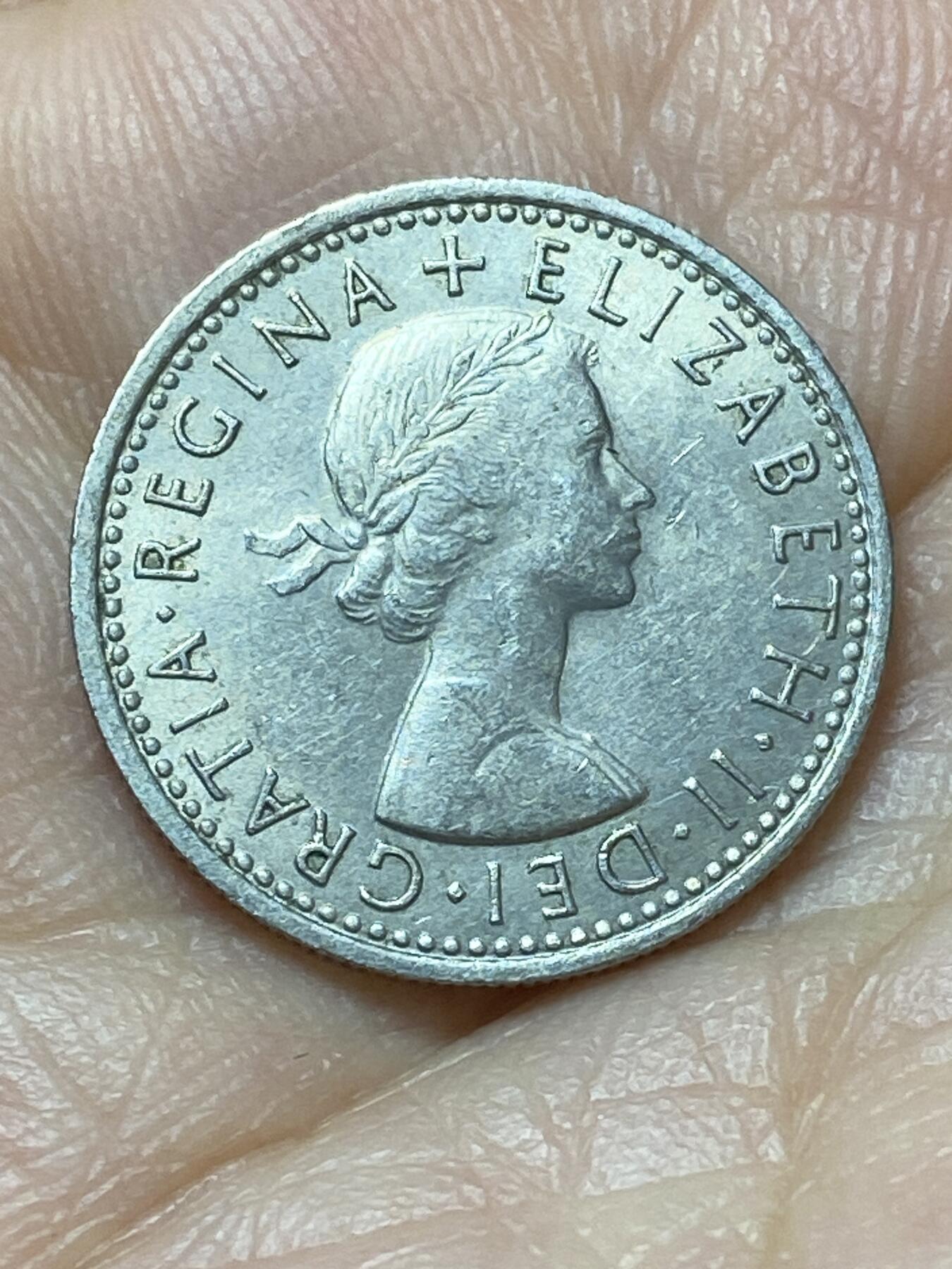 2026年第二十场(总第一百八十九场）外国好品散币场(免佣金) 英国🇬🇧1966年6便士(伊丽莎白二世青年桂冠第二版)