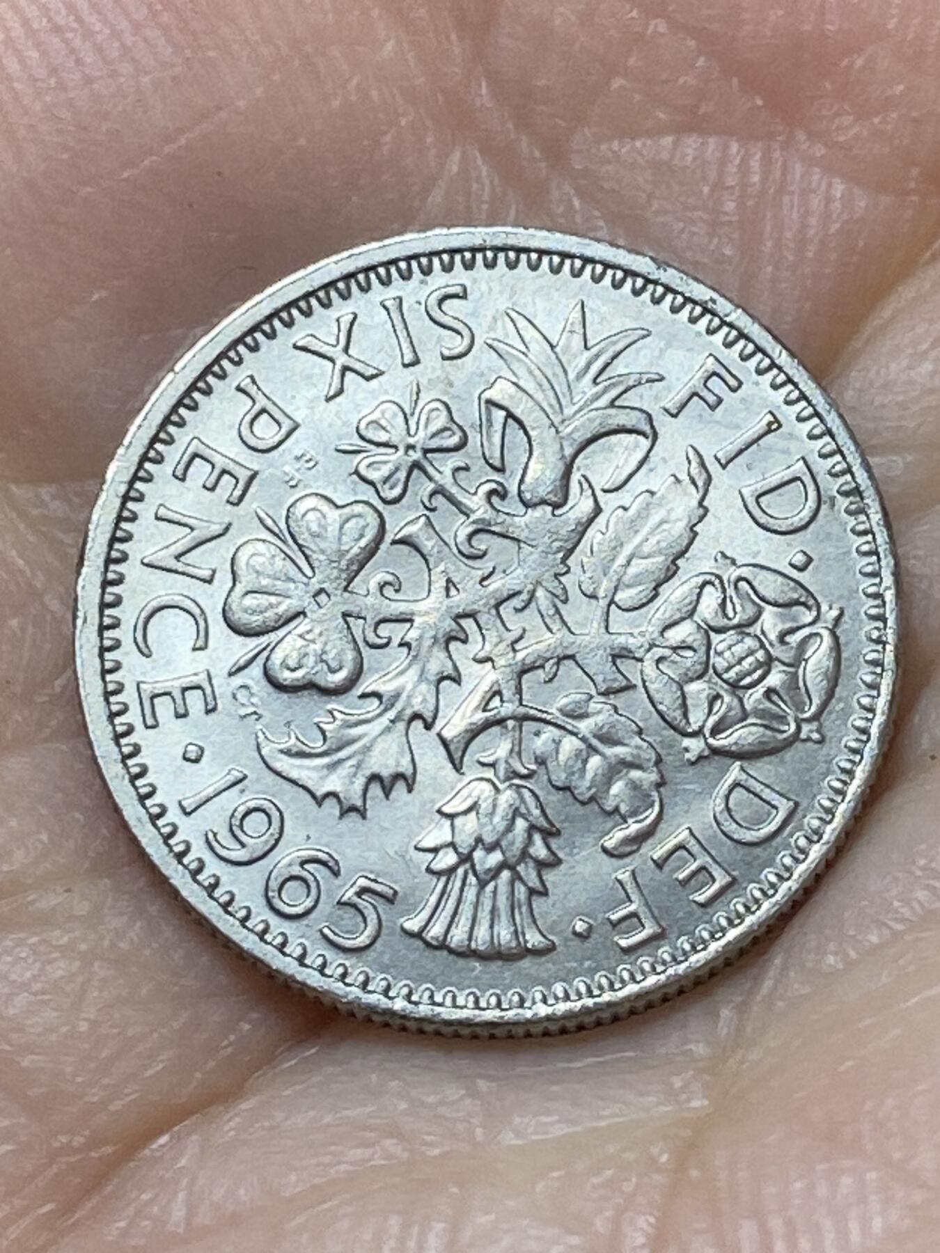 2026年第二十场(总第一百八十九场）外国好品散币场(免佣金) 英国🇬🇧1965年6便士(伊丽莎白二世青年桂冠第二版)