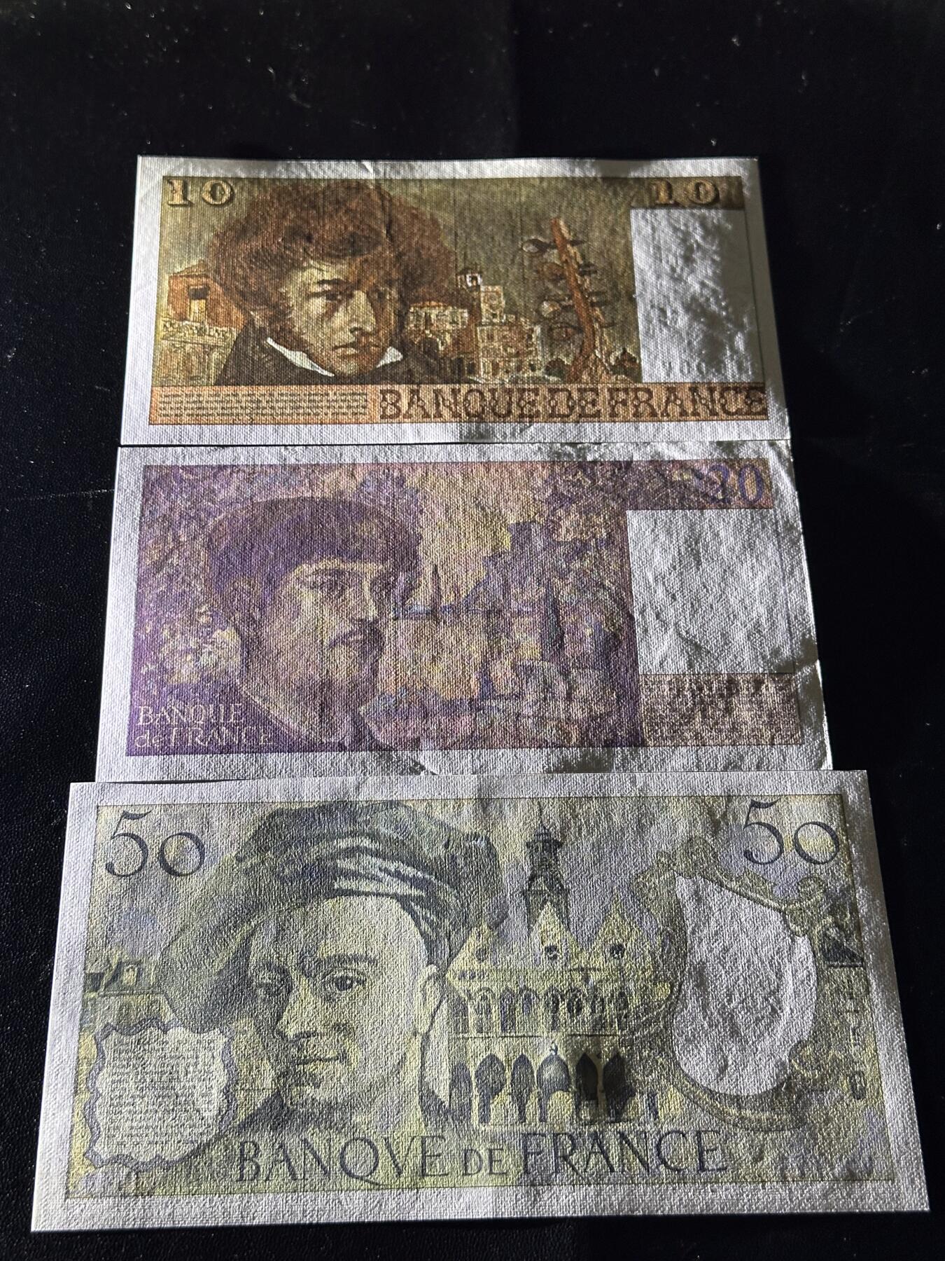 《外钞收藏家》第六百零九期（农历年前收官场、本期年后快递恢复正常再发货）（本平台长期征集拍品、欢迎藏友们联系合作） 法国上一版本10（勃辽茨）+20（德彪西）+50（凡尔赛宫）法郎三张 /1张角不绝、一张边轻微潮