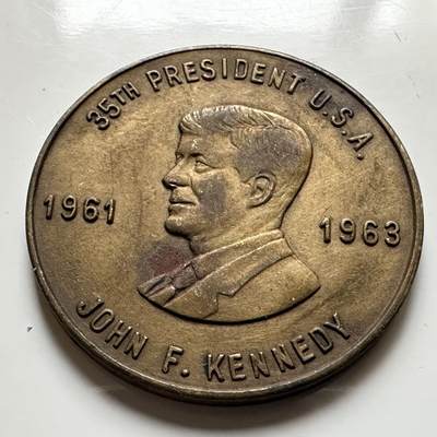 🌹外币初藏🌹🐯2026年第17场 快递将在12号停运 年前需发货的抓紧 ，年后正月十五恢复发货 - 肯尼迪纪念章28.6毫米