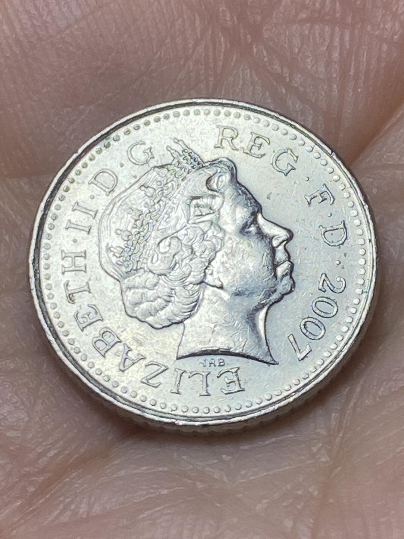 2026年第二十场(总第一百八十九场）外国好品散币场(免佣金) 英国🇬🇧2007年5便士(伊丽莎白二世老年，冠蓟版)