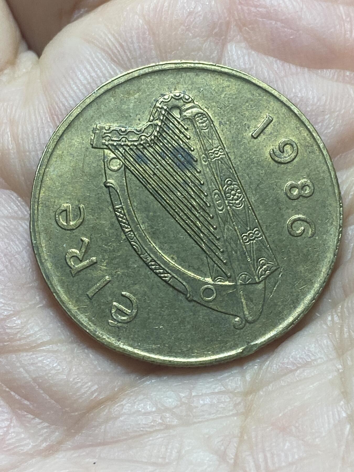 2026年第二十场(总第一百八十九场）外国好品散币场(免佣金) 爱尔兰🇮🇪1986年20便士(共和国时期第二套)