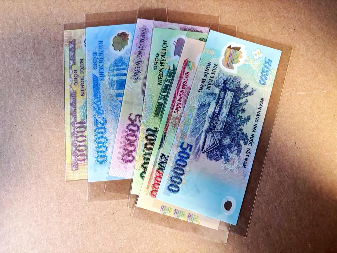 【Blue Auction】世界纸币精拍第784期——18级TOP拍卖/信誉/品质/专业/高效💫 【一组6张 含无47】越南 1万-50万盾 塑料钞 全新UNC