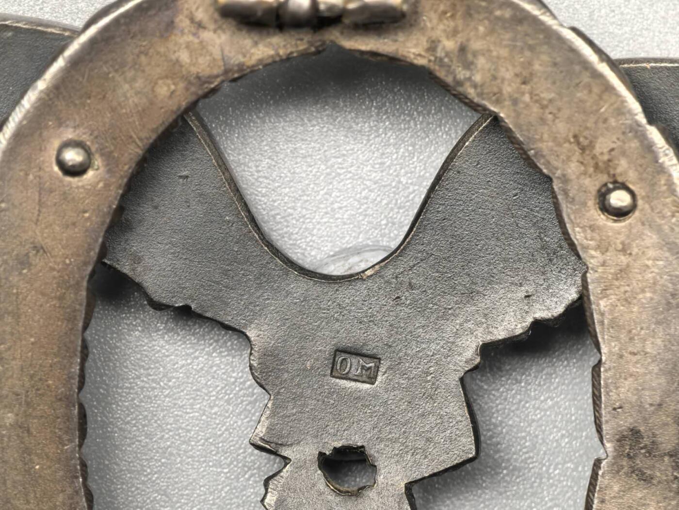 小驴勋章奖章收藏2月7日周六晚六点拍卖（珍爱和平，收藏战争，铭记历史，勿忘国耻，忠党爱国。有偿代拍，送拍规则在简介最后，参拍须阅读规则后再参拍，关系到运费包装发货时效真假辨别等关键信息，拍卖时不再发原图，看大图店主微信码在拍卖店铺介绍里）