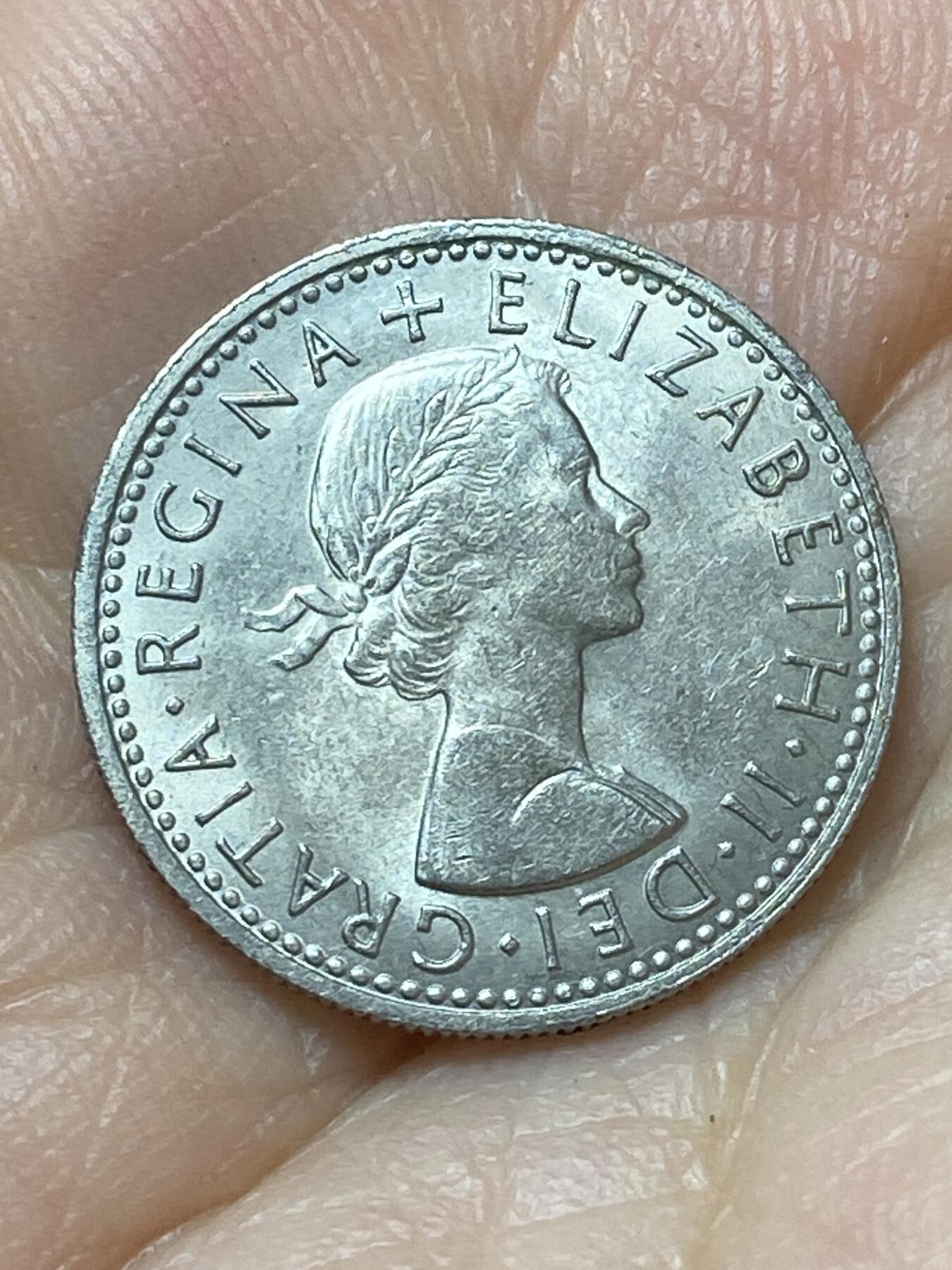 2026年第二十场(总第一百八十九场）外国好品散币场(免佣金) 英国🇬🇧1965年6便士(伊丽莎白二世青年桂冠第二版)