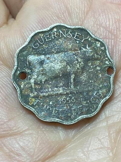 2026年第二十场(总第一百八十九场）外国好品散币场(免佣金) - 打孔–英属根西岛1956单年份3便士(伊丽莎白二世时期，单年份薄版)