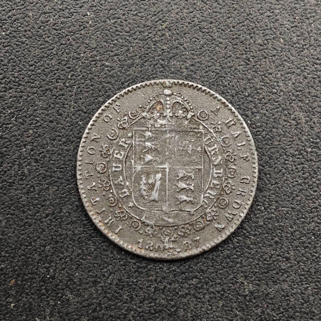  【淘币小摊】限时拍第八百六十六拍   散币场    年前最后一周之前预留8号9号全部发出请更换最新收货地址不方便收货的请勿参拍或者顺丰到付 英国袖珍小代币