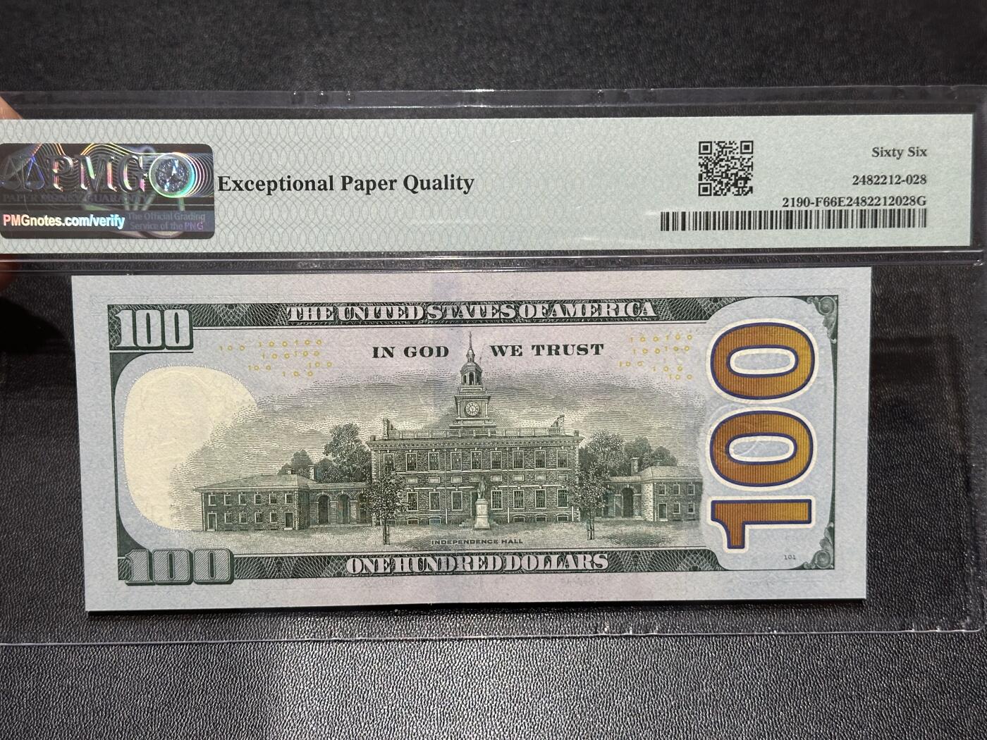 《外钞收藏家》第六百零九期（农历年前收官场、本期年后快递恢复正常再发货）（本平台长期征集拍品、欢迎藏友们联系合作） 2017年美国彩版100美元 PMG66 无47 金马号 狮子号6666