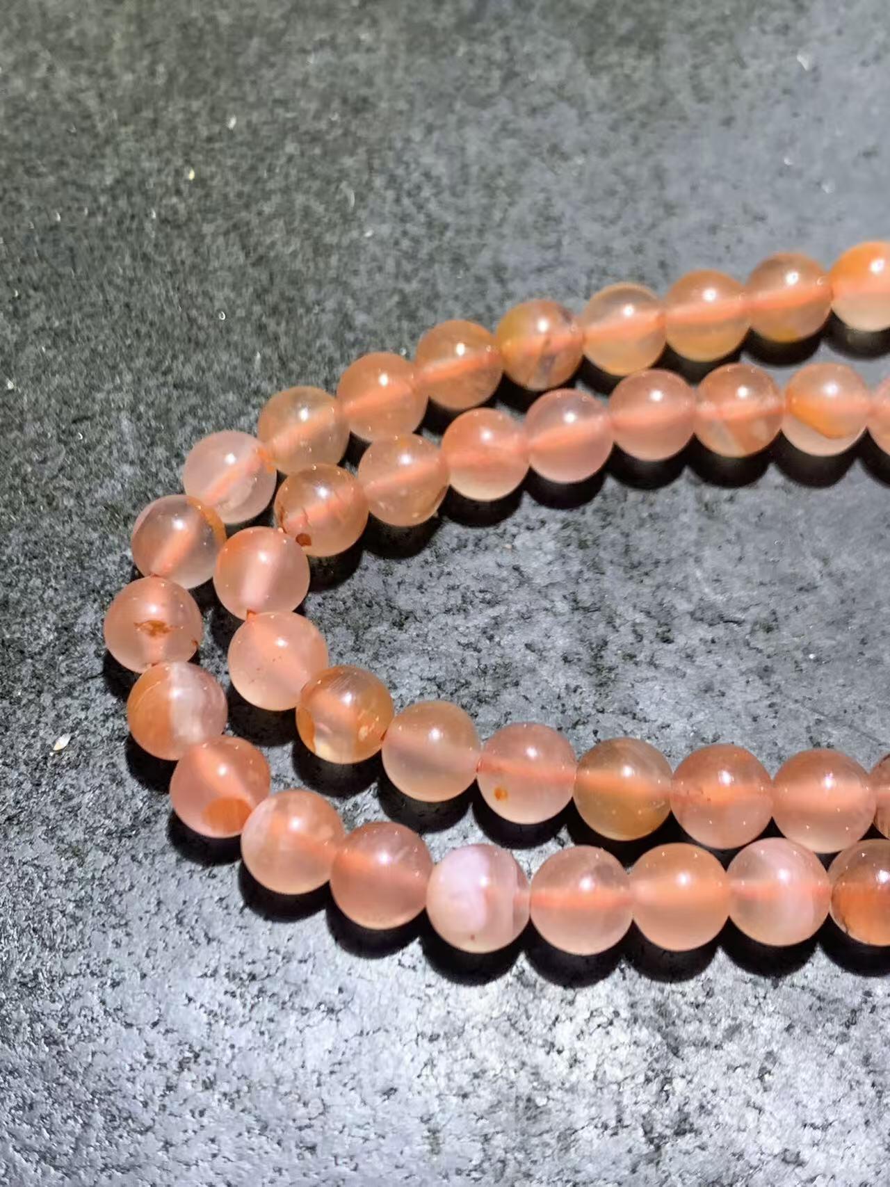 精美川料南红高冰樱桃红冰漂108一条！