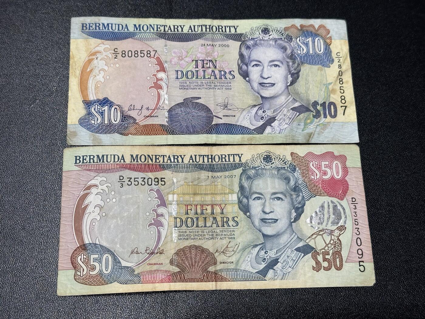 《外钞收藏家》第六百零九期（农历年前收官场、本期年后快递恢复正常再发货）（本平台长期征集拍品、欢迎藏友们联系合作） 百慕大10和50元 女王钞 2张一起 非全新 品相如图