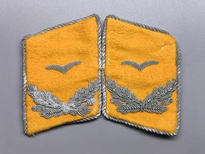 小驴勋章奖章收藏2月7日周六晚六点拍卖（珍爱和平，收藏战争，铭记历史，勿忘国耻，忠党爱国。有偿代拍，送拍规则在简介最后，参拍须阅读规则后再参拍，关系到运费包装发货时效真假辨别等关键信息，拍卖时不再发原图，看大图店主微信码在拍卖店铺介绍里） - 德国WWII空军飞行员少尉领章，金色羊毛毡铝线刺绣，库存品，中间出厂线未拆