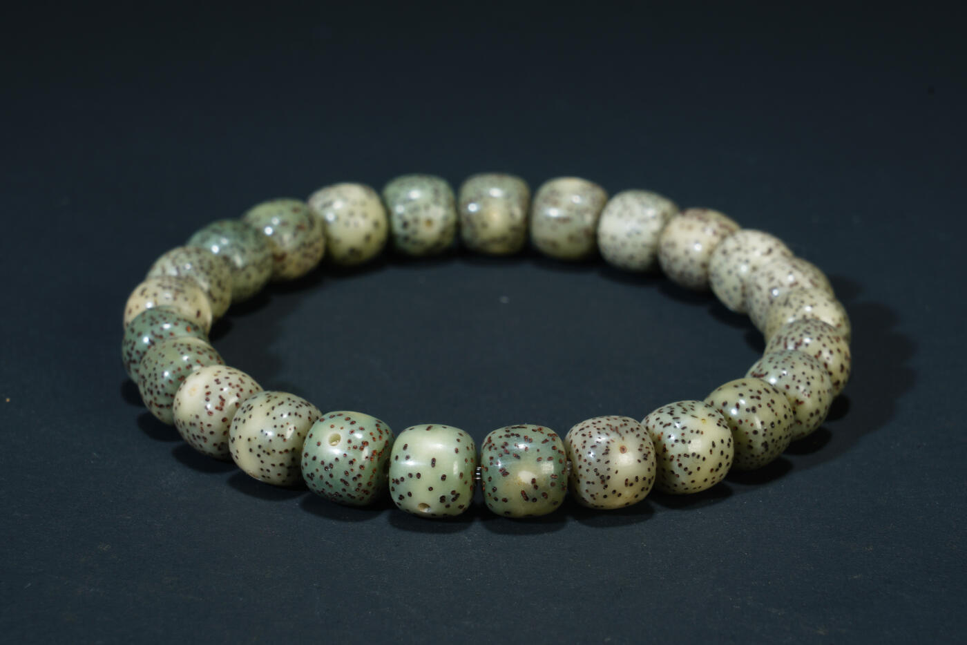 上海都达杂项专场二十六（全场包邮）  星月菩提老型珠手串88-285