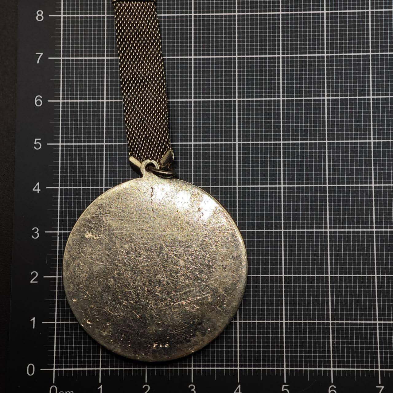  【淘币小摊】限时拍第八百六十八拍   章牌场   年前最后一周之前预留8号9号全部发出请更换最新收货地址不方便收货的请勿参拍或者顺丰到付  人马座纪念章