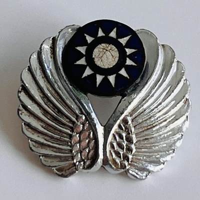 韵星假日军品类拍卖第40期 -- Rimey Holidays Militaria Auction 40 - 空军小型帽徽