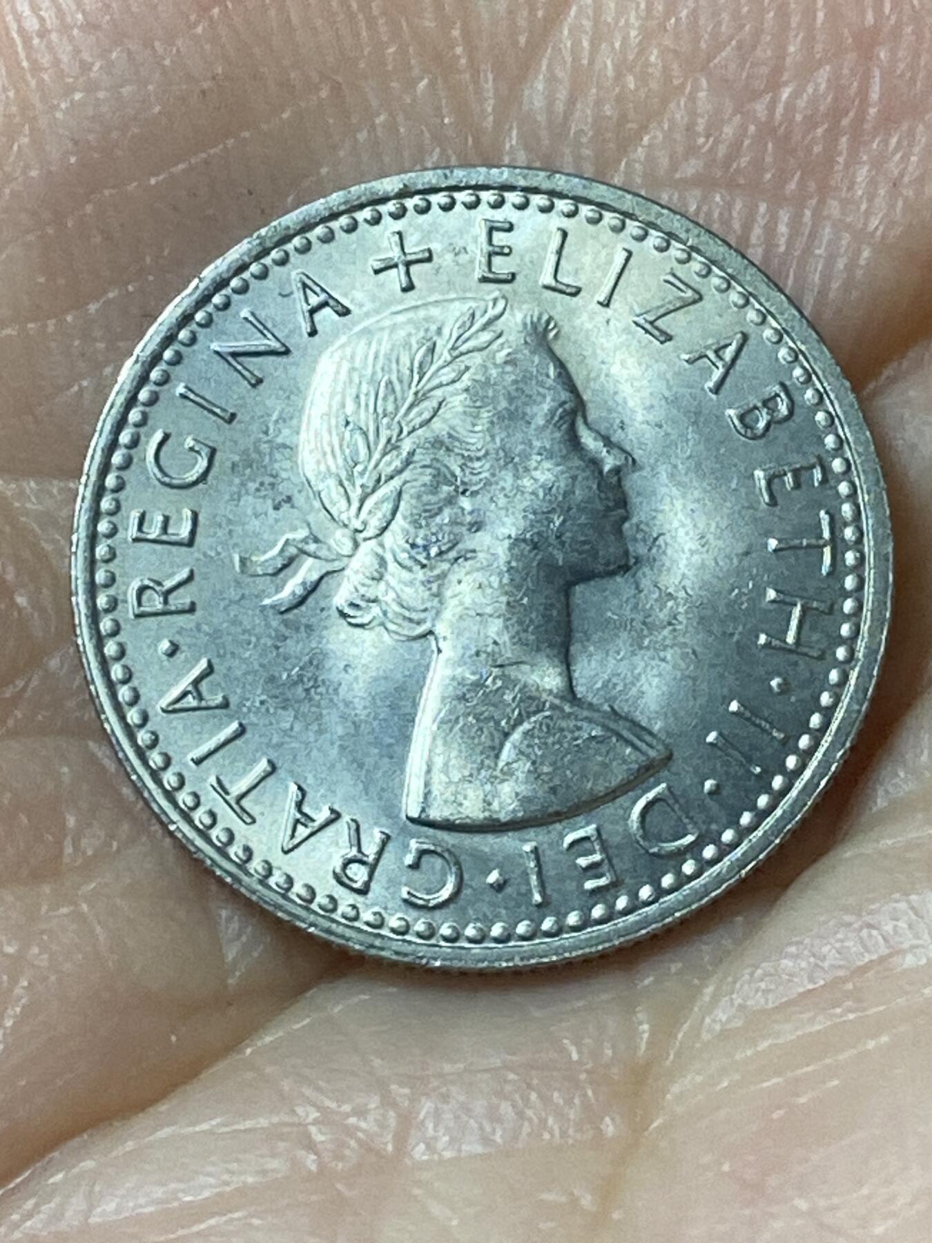 2026年第二十一场(总第一百九十场）外国好品散币场(免佣金) 英国🇬🇧1966年6便士(伊丽莎白二世青年桂冠第二版)