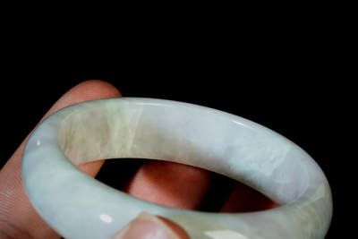 上海都达杂项专场三十四【年后发货全场包邮】  天然翡翠手镯88-64