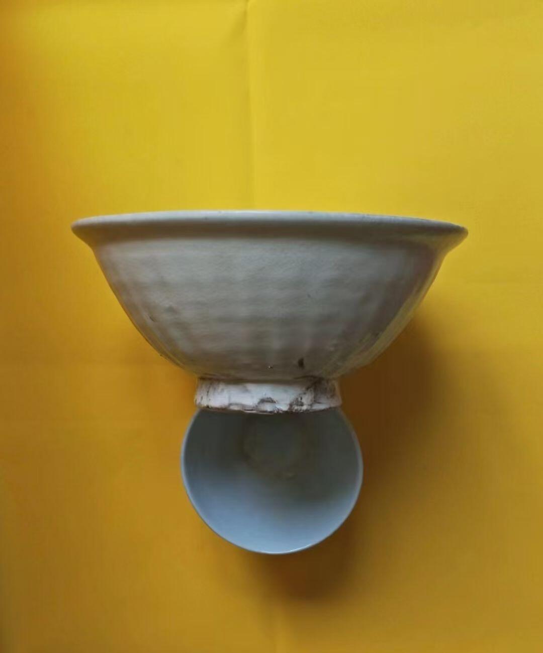 宋元白釉瓜棱碗