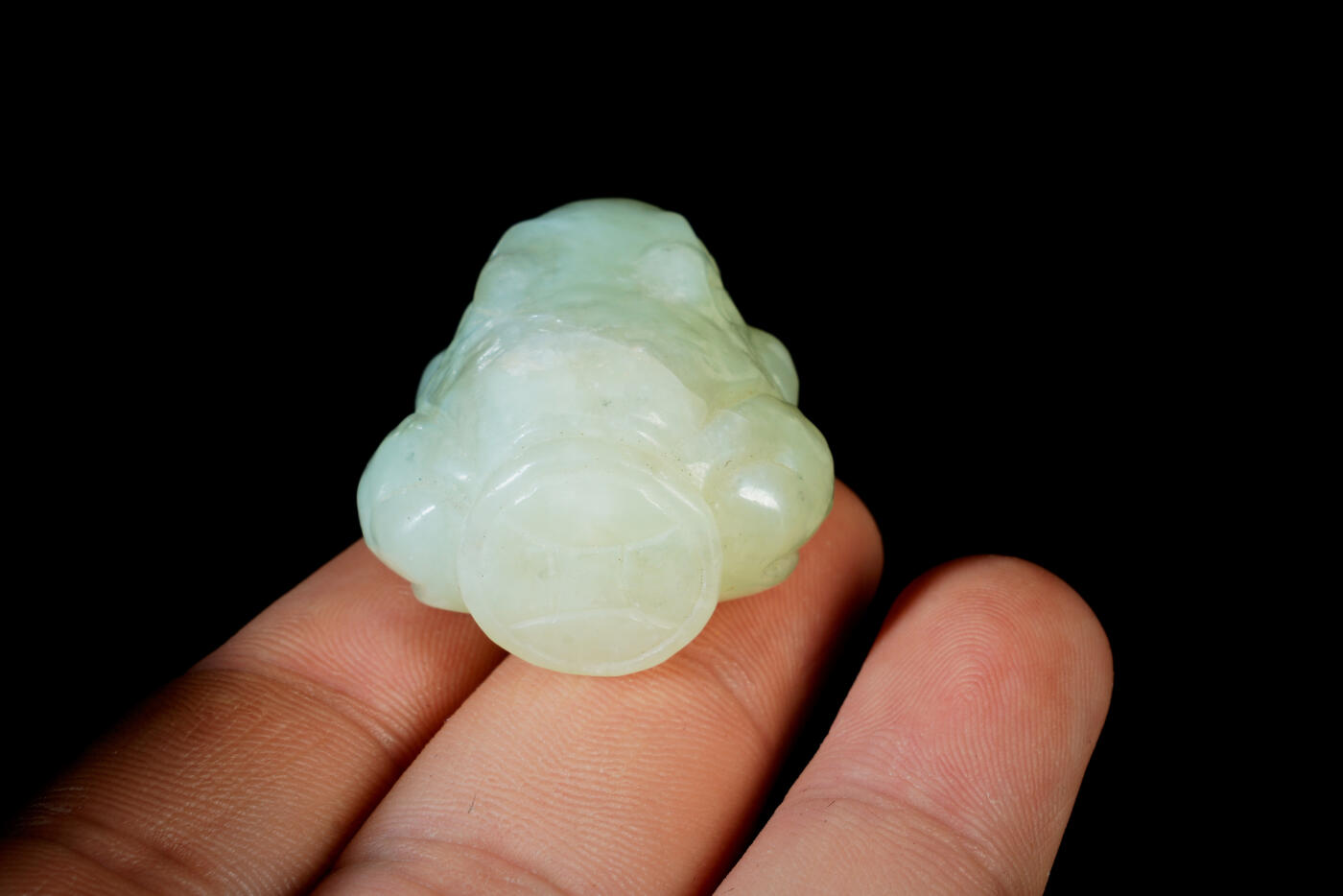 上海都达杂项专场二十六（全场包邮）  天然和田玉精雕《招财金蟾》挂件88-83