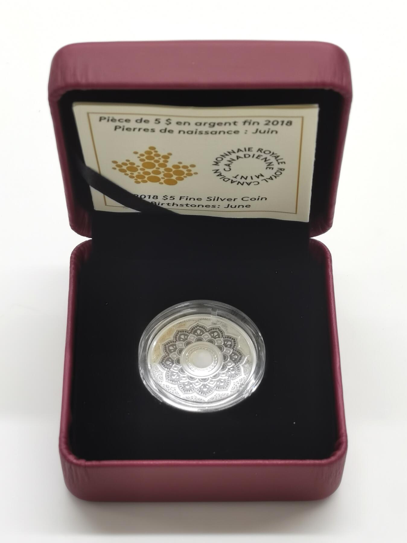 博洋堂蛇年收官专场暨第161期（全场包邮） 2018年加拿大5元精制彩色银币 六月诞生石 7.96克9999银 发行量：4000 盒证全