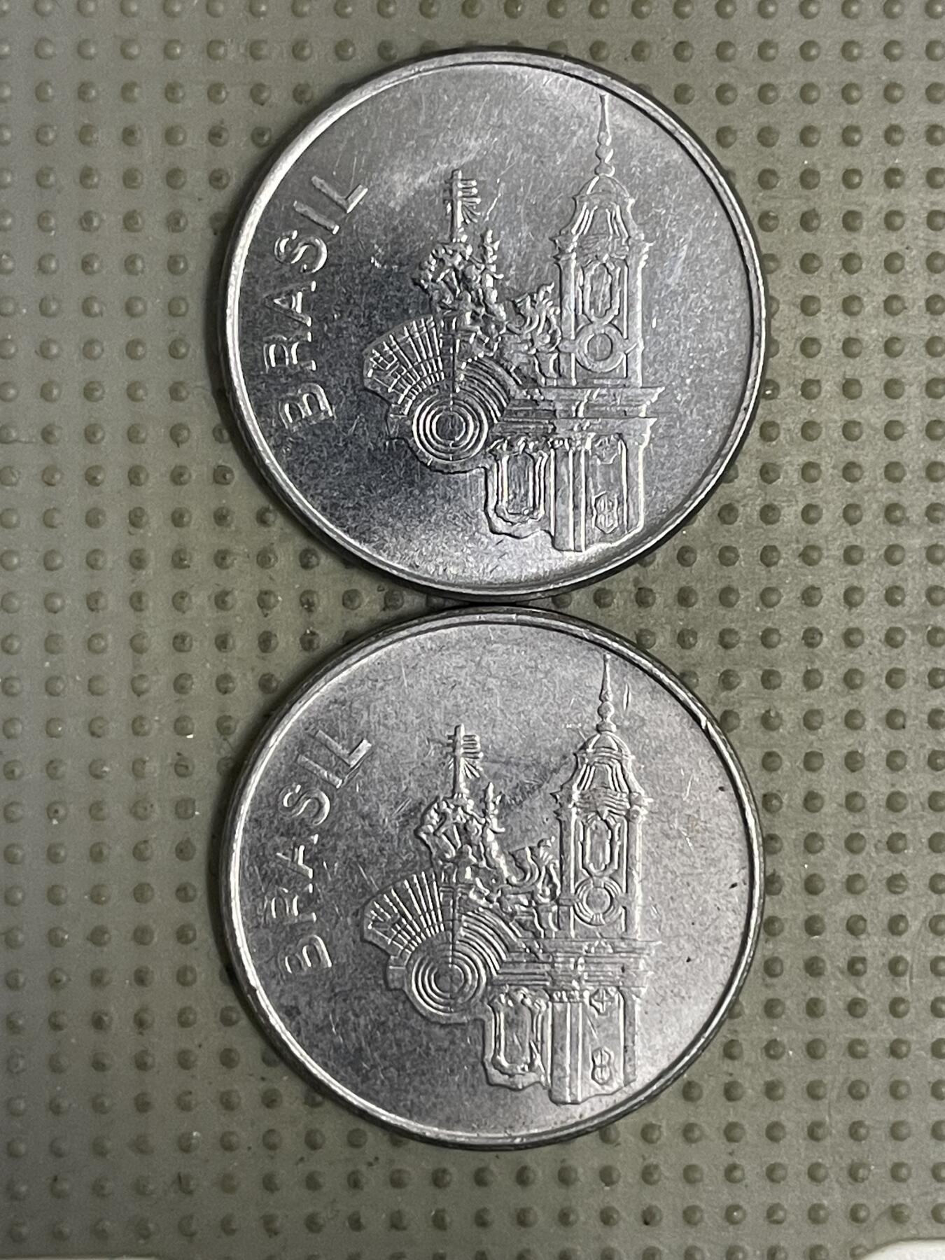 2026年第24场各国散币拍卖（总第174场）年前发货截止到11号 巴西1983年20克鲁泽2枚