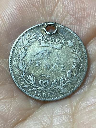 2026年第二十一场(总第一百九十场）外国好品散币场(免佣金) - 英国🇬🇧1888年6便士银币(维多利亚女王老年高冠，925高银)