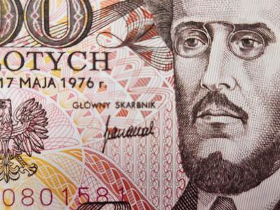 2月8号晚上8点 外国纸币自动截拍第21场 - 芬兰1976年第一版100全新极少