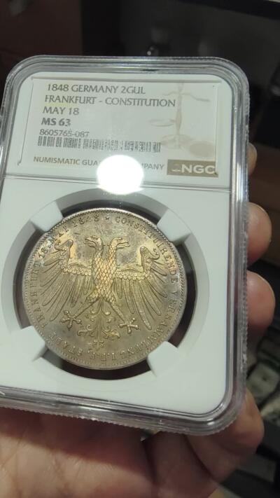 修遠堂世界钱币第104期 NGC MS63 1848 年法兰克福国民议会 2 盾（2 Gulden）纪念大银币，焦糖彩