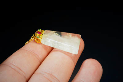 上海都达杂项专场三十四【年后发货全场包邮】  天然水晶无事牌吊坠挂件 附鉴定证书88-310