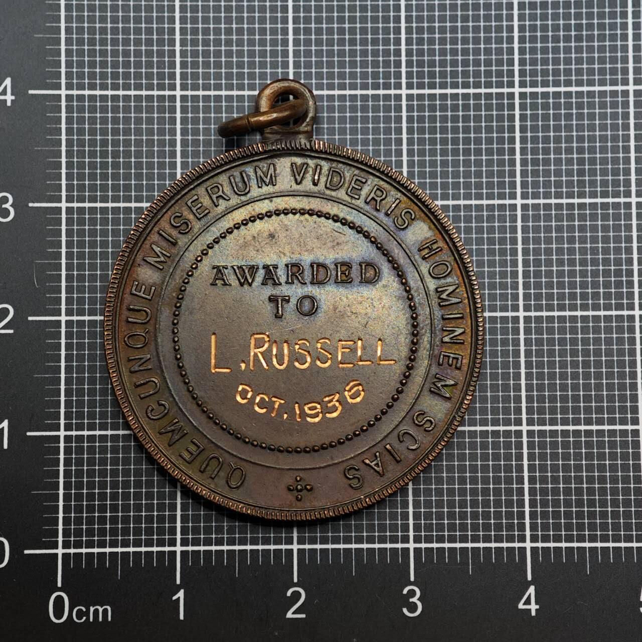  【淘币小摊】限时拍第八百六十八拍   章牌场   年前最后一周之前预留8号9号全部发出请更换最新收货地址不方便收货的请勿参拍或者顺丰到付  英国皇家救援纪念章