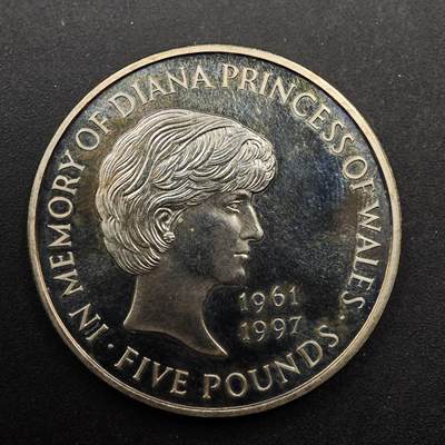  【淘币小摊】限时拍第八百七十拍   克朗币邮币封场    年前最后一场结束全部发出请更换最新收货地址不方便收货的请勿参拍或者顺丰到付 - 英国1999年戴安娜王妃5镑纪念币