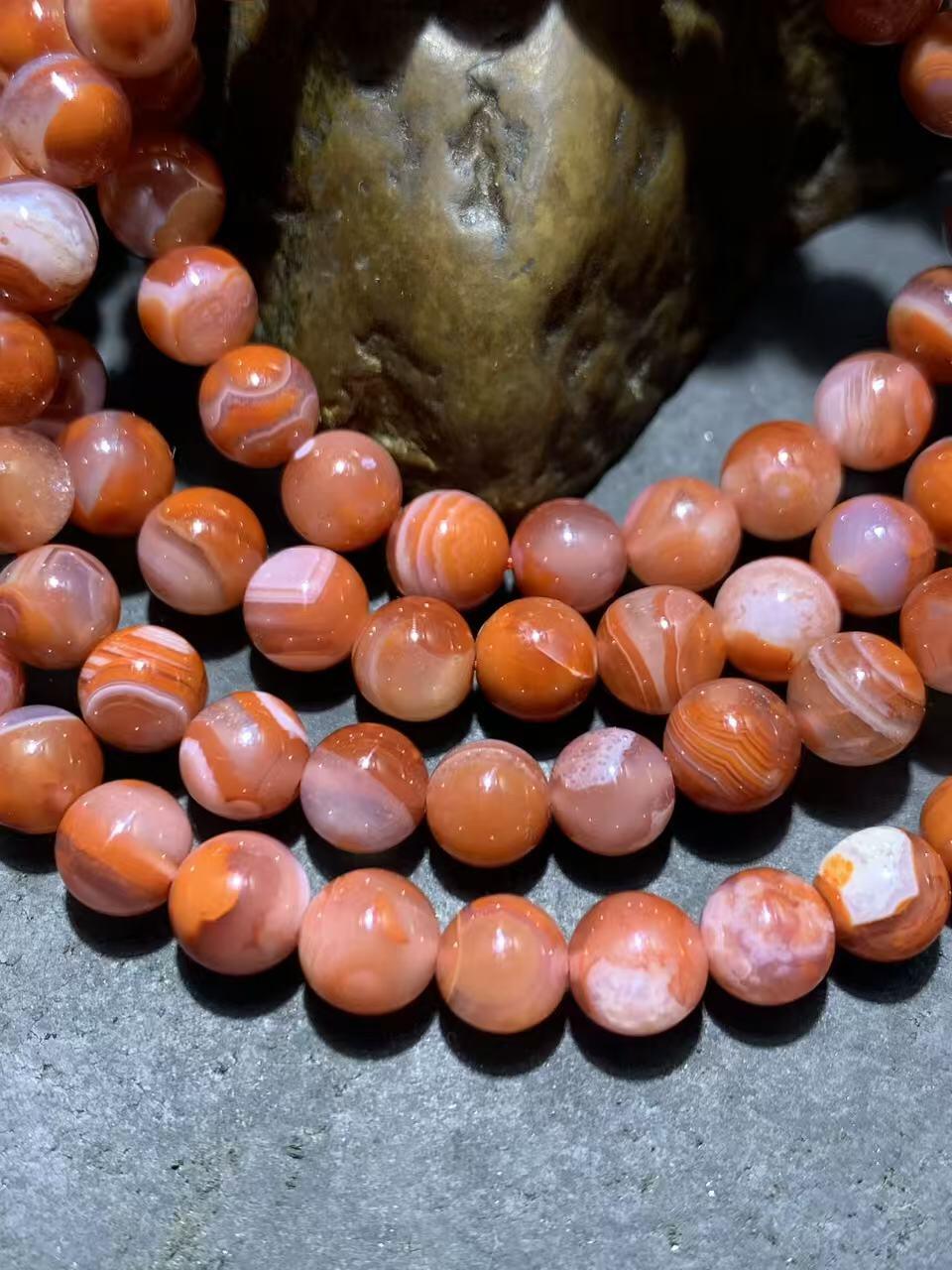 川料南红玛瑙柿子红冰飘多圈手串一条，