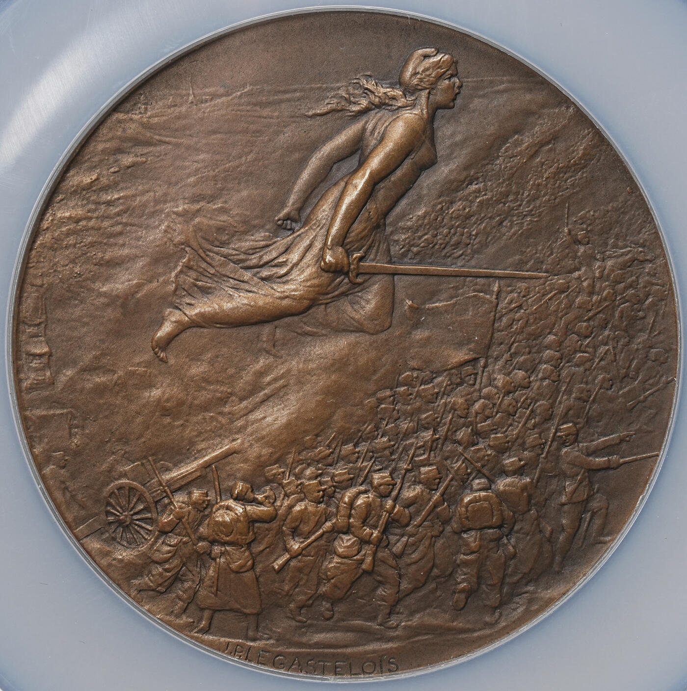 修遠堂世界钱币第104期 NGC MS64BN 1914年法国-马恩河战役纪念大铜章，66 mm，146.04g，著名雕塑家J. P. Legastelois（让 - 皮埃尔・勒・卡斯泰卢瓦）雕刻制版