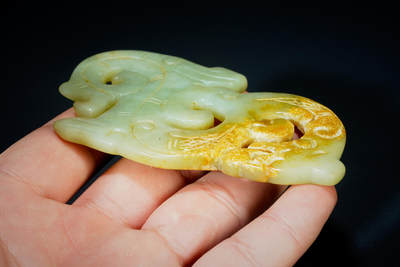 上海都达杂项专场三十四【年后发货全场包邮】  古玉龙形玉佩88-32