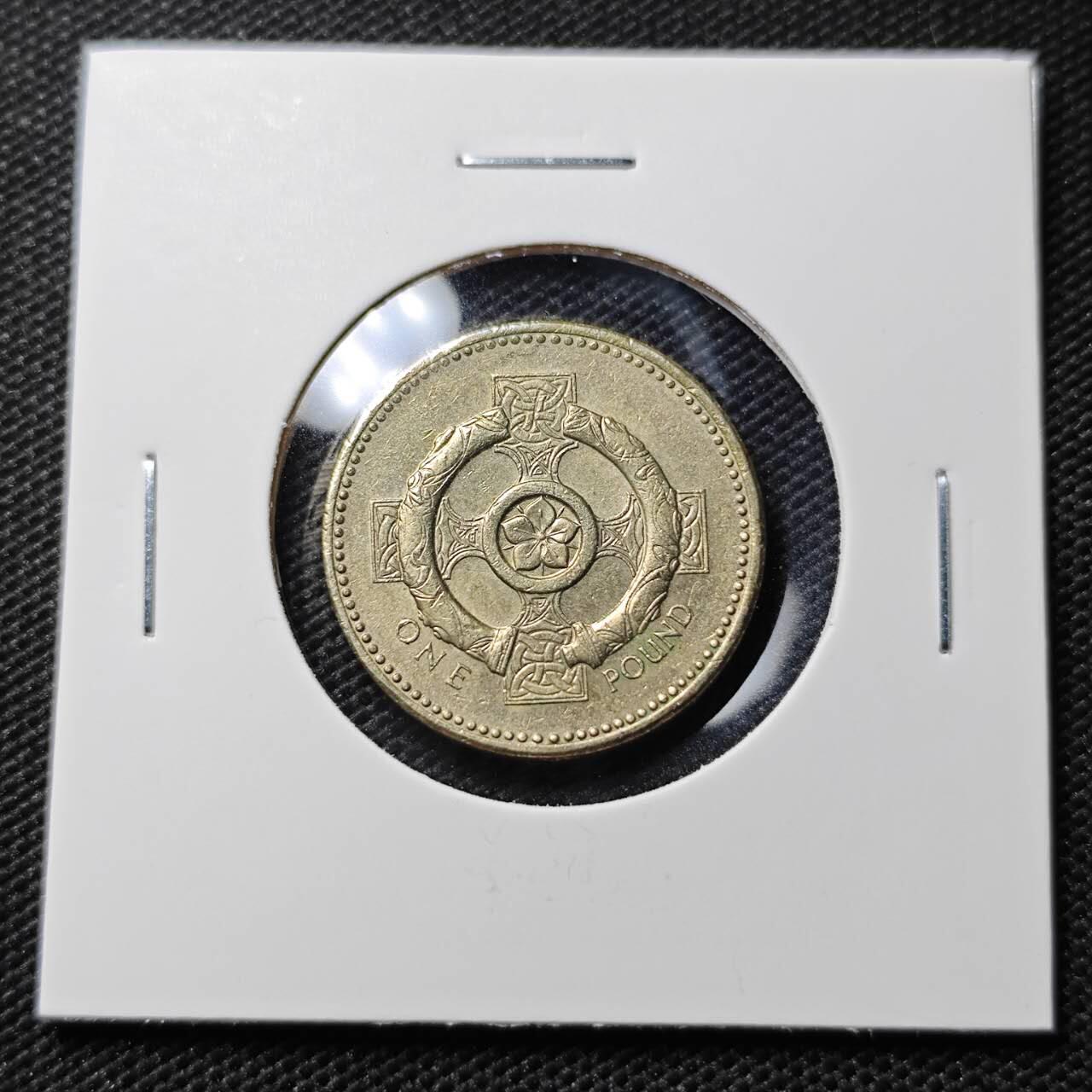 KK钱币收藏小铺  第395期  2月预留时间 周末发货 2001英国1镑 