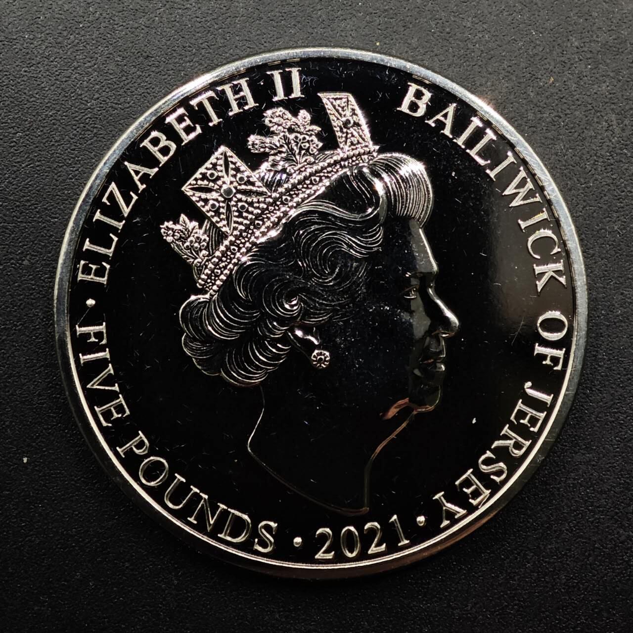  【淘币小摊】限时拍第八百七十拍   克朗币邮币封场    年前最后一场结束全部发出请更换最新收货地址不方便收货的请勿参拍或者顺丰到付 泽西岛2021年女王95周岁5镑纪念币