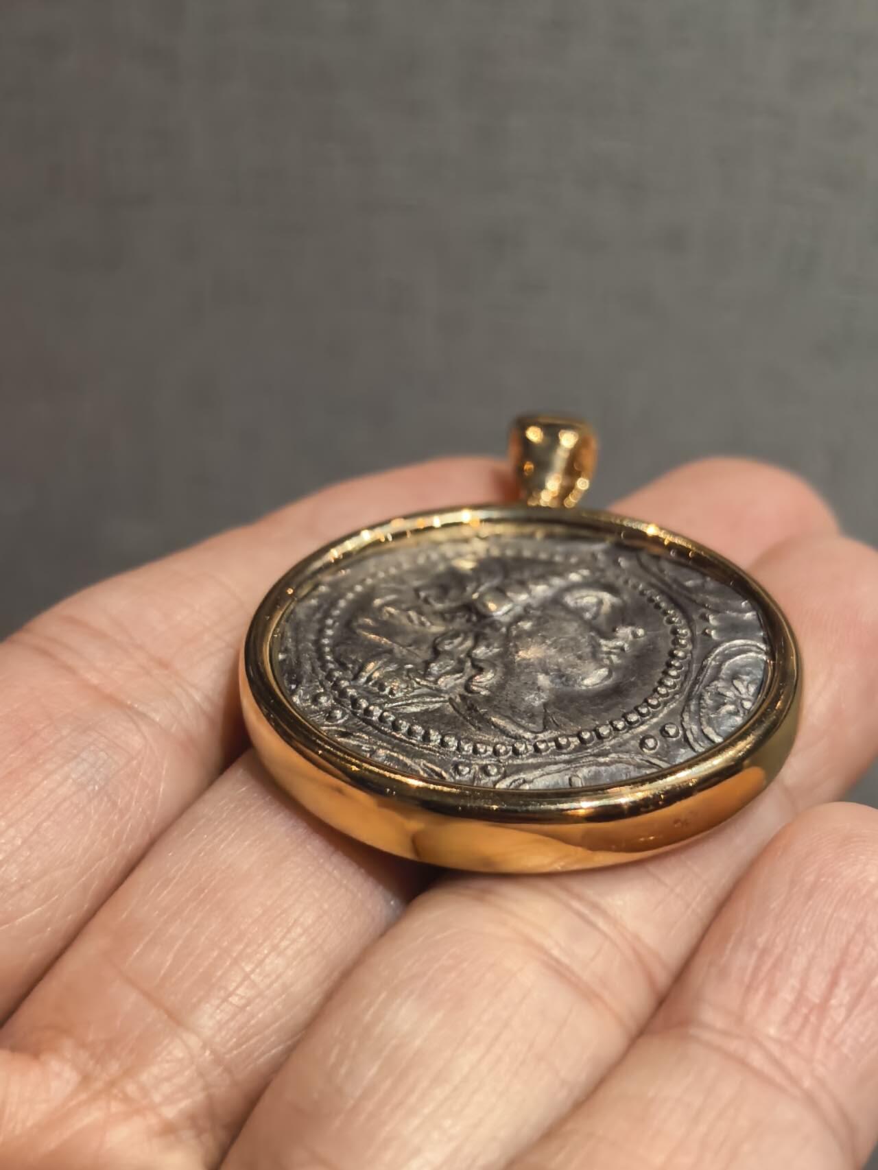 月亮女神阿尔忒弥斯古币吊坠