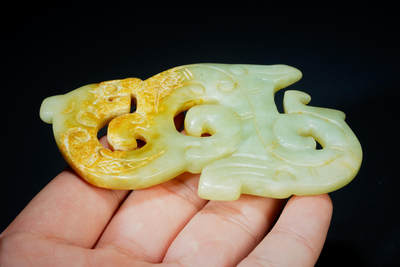 上海都达杂项专场三十四【年后发货全场包邮】  古玉龙形玉佩88-32