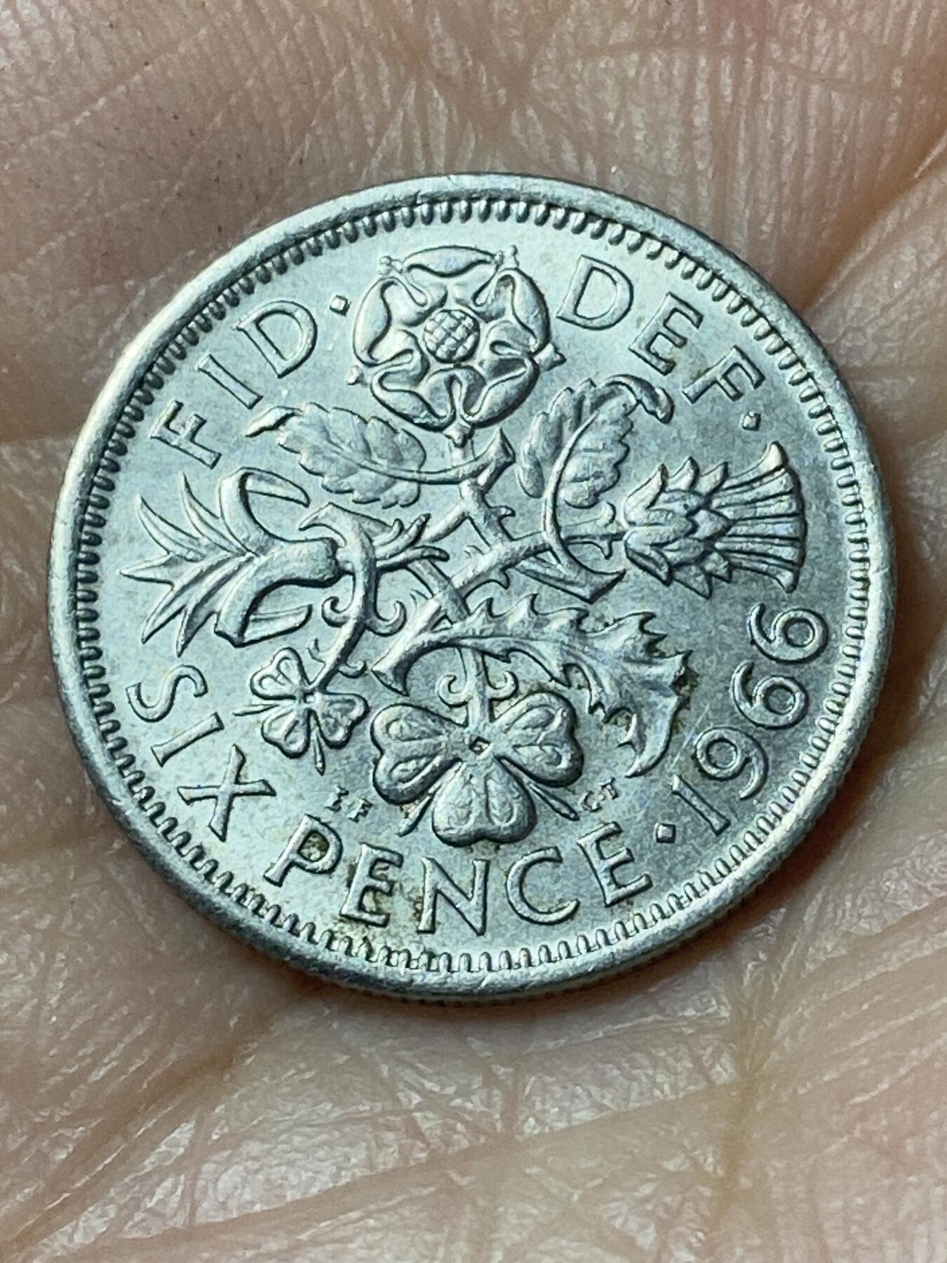 2026年第二十一场(总第一百九十场）外国好品散币场(免佣金) 英国🇬🇧1966年6便士(伊丽莎白二世青年桂冠第二版)