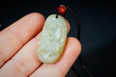 上海都达杂项专场三十四【年后发货全场包邮】  天然和田玉精雕《牛气冲天》挂件88-82