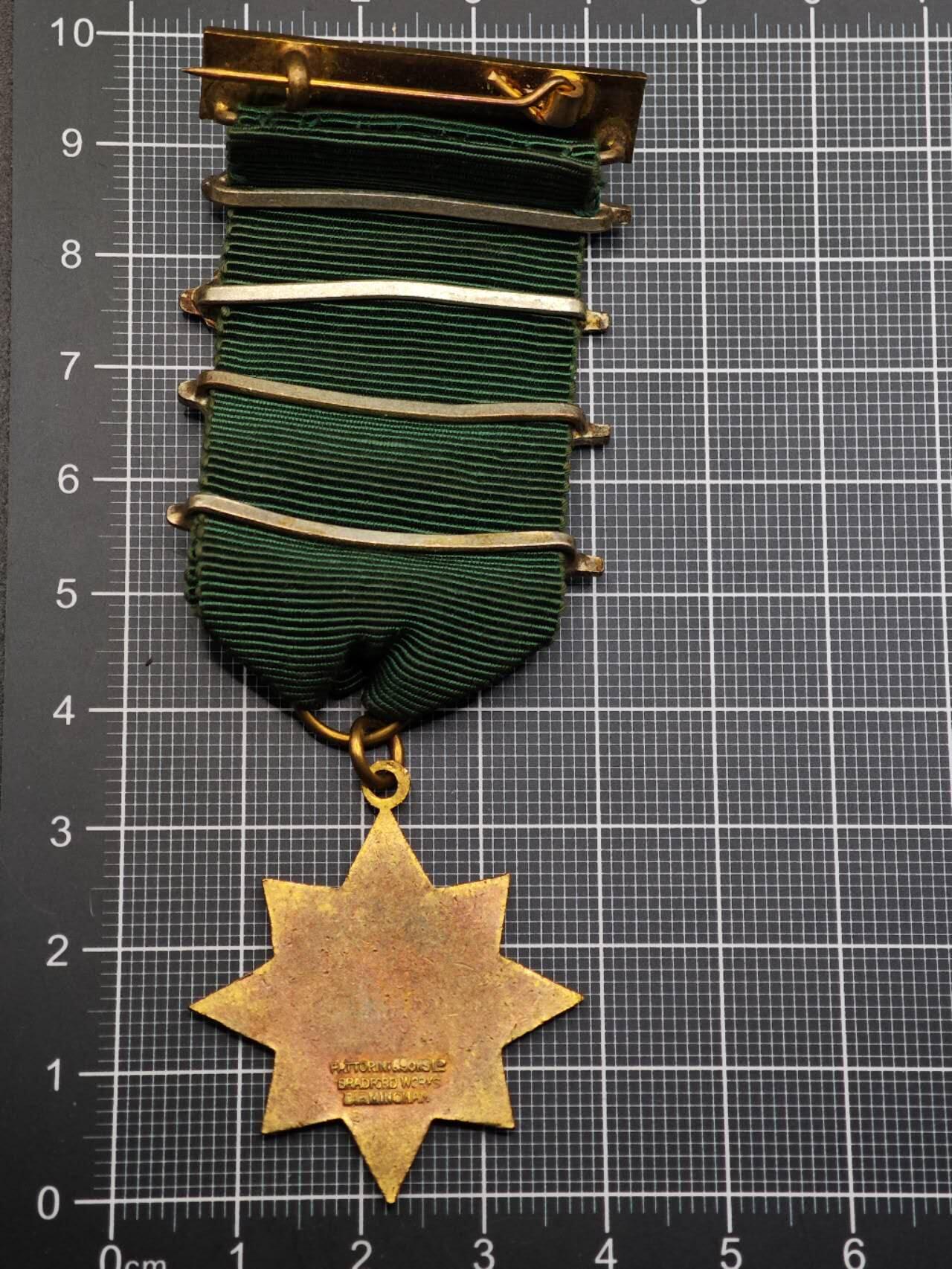  【淘币小摊】限时拍第八百六十八拍   章牌场   年前最后一周之前预留8号9号全部发出请更换最新收货地址不方便收货的请勿参拍或者顺丰到付  英国安全驾驶奖章