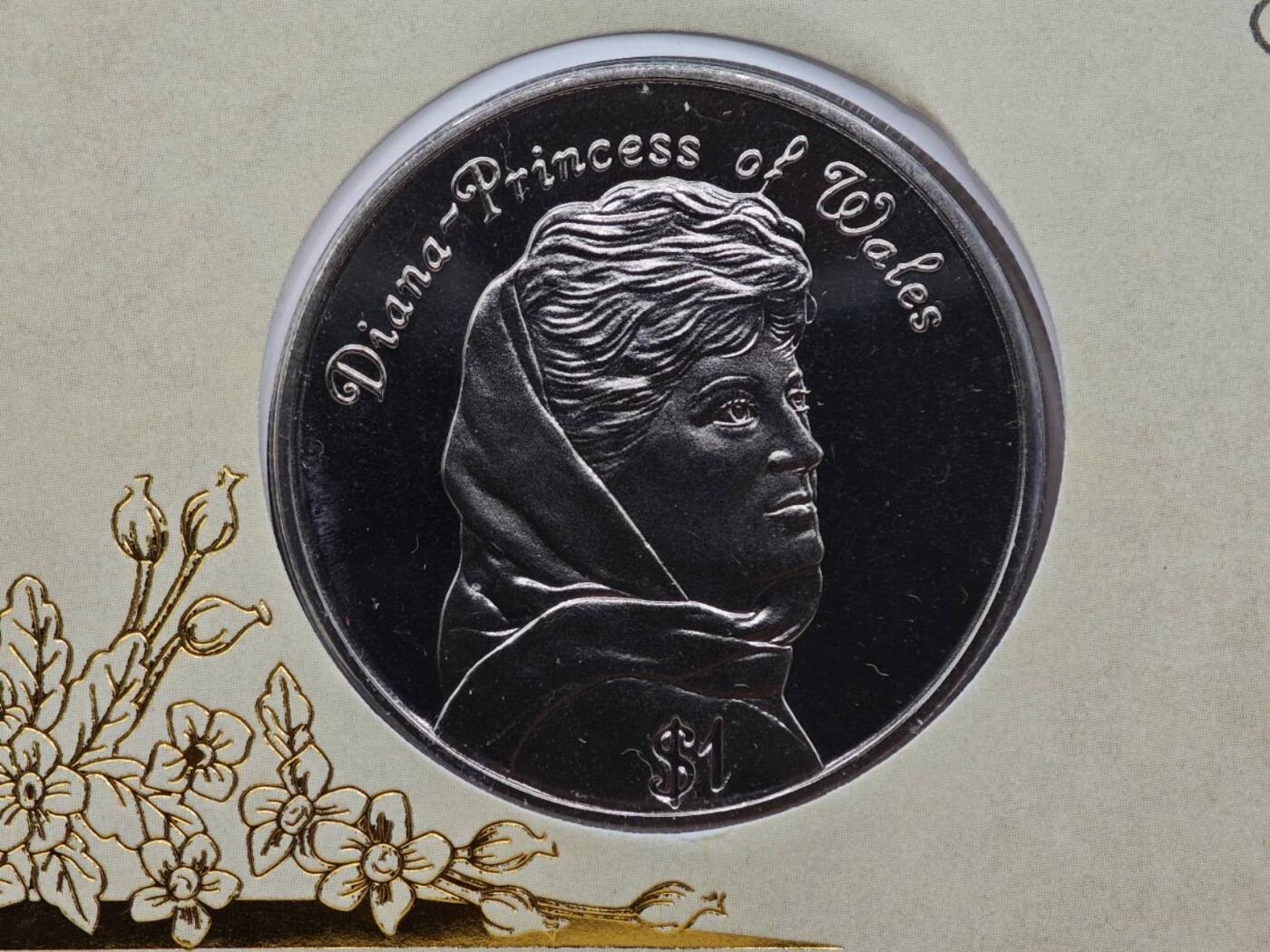  【淘币小摊】限时拍第八百七十拍   克朗币邮币封场    年前最后一场结束全部发出请更换最新收货地址不方便收货的请勿参拍或者顺丰到付 纽埃1998年1元戴安娜王妃纪念币邮币封