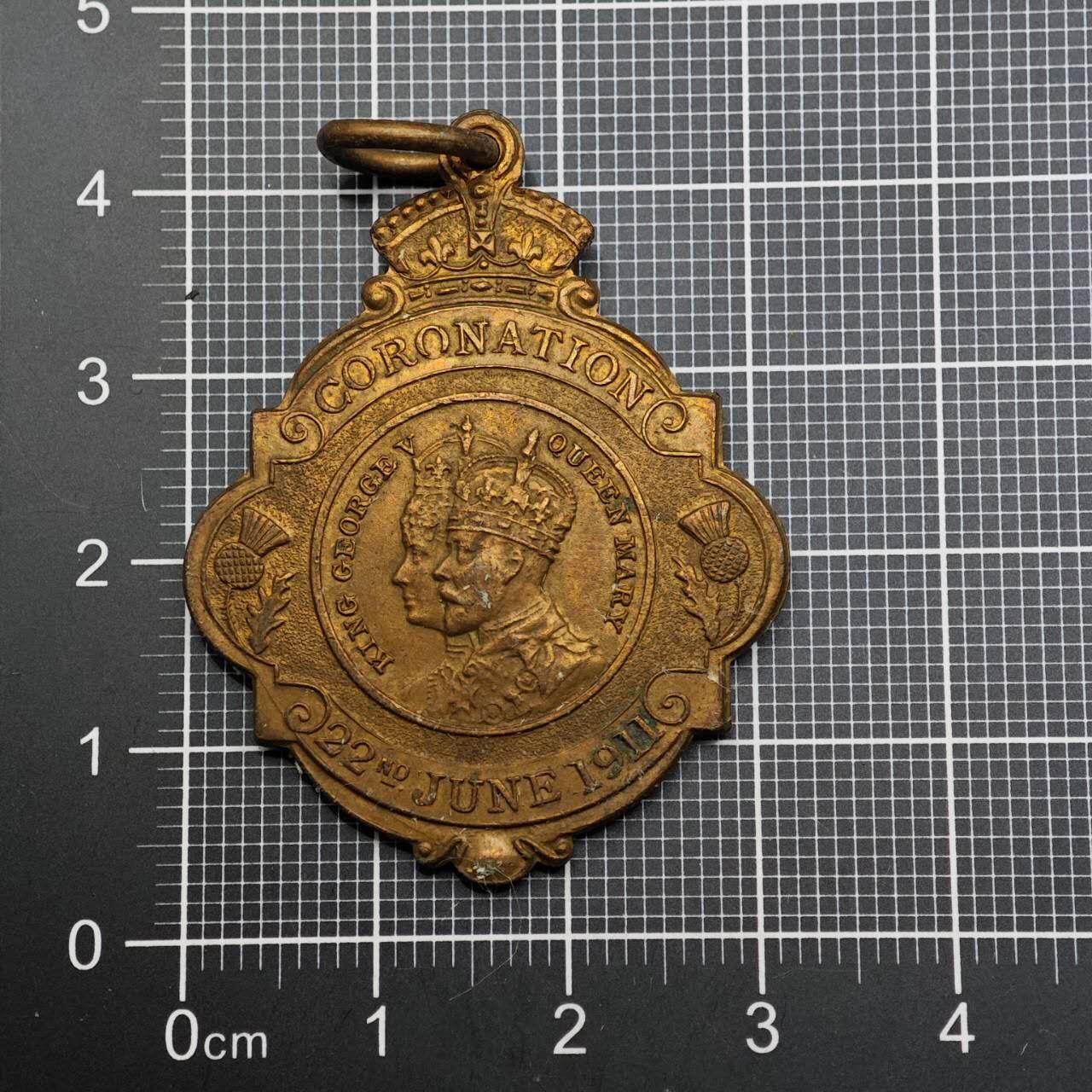  【淘币小摊】限时拍第八百六十八拍   章牌场   年前最后一周之前预留8号9号全部发出请更换最新收货地址不方便收货的请勿参拍或者顺丰到付  英国乔治五世加冕纪念章