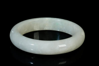 上海都达杂项专场三十四【年后发货全场包邮】  天然 翡翠手镯88-65