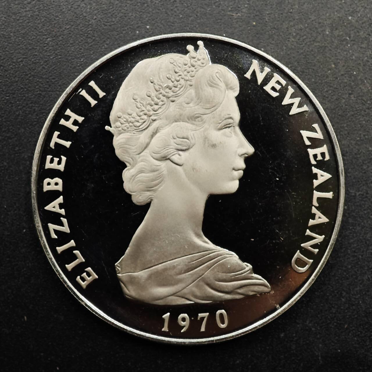  【淘币小摊】限时拍第八百七十拍   克朗币邮币封场    年前最后一场结束全部发出请更换最新收货地址不方便收货的请勿参拍或者顺丰到付 新西兰1970年1元库克船长精制纪念币