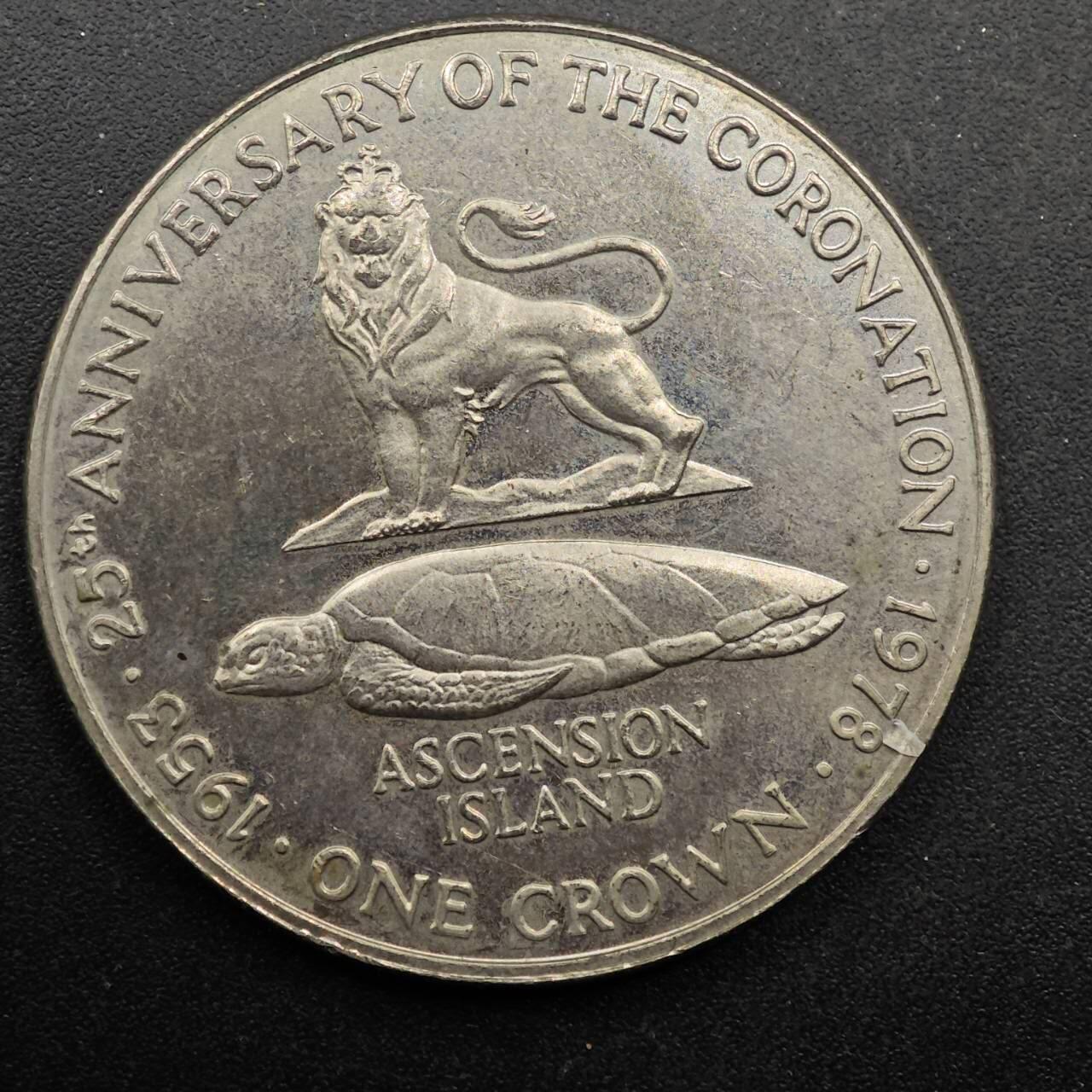  【淘币小摊】限时拍第八百七十拍   克朗币邮币封场    年前最后一场结束全部发出请更换最新收货地址不方便收货的请勿参拍或者顺丰到付 阿桑松1978年女王加冕银禧克朗纪念币