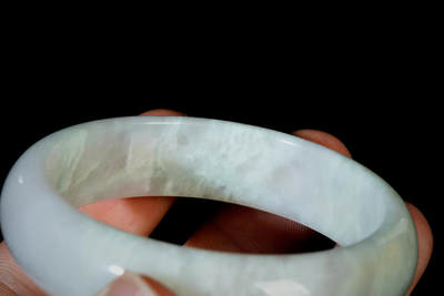 上海都达杂项专场三十四【年后发货全场包邮】  天然翡翠手镯88-64